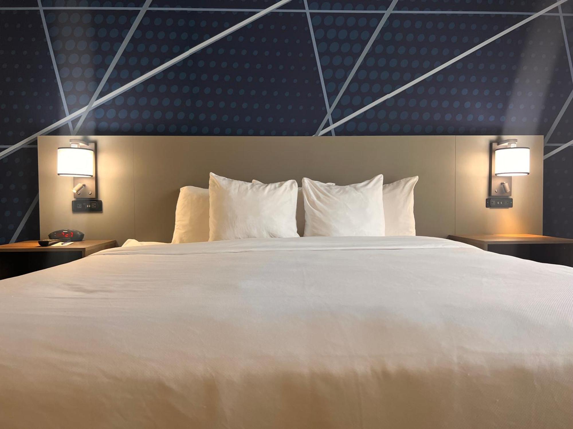 Comfort Suites Louisville Airport Eksteriør billede