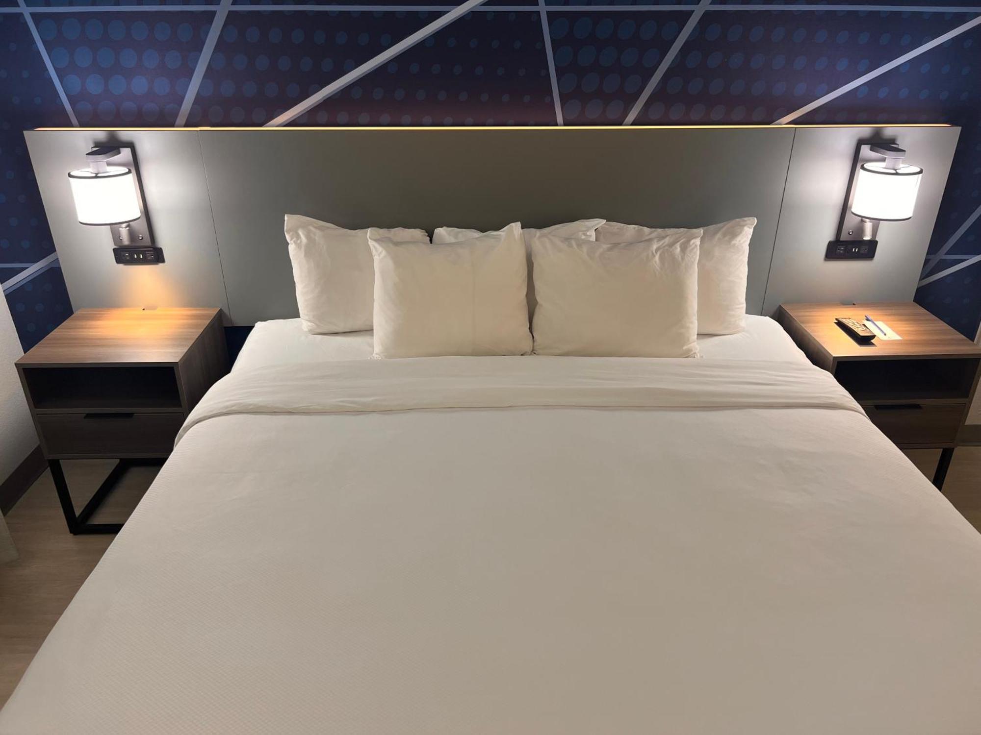 Comfort Suites Louisville Airport Eksteriør billede