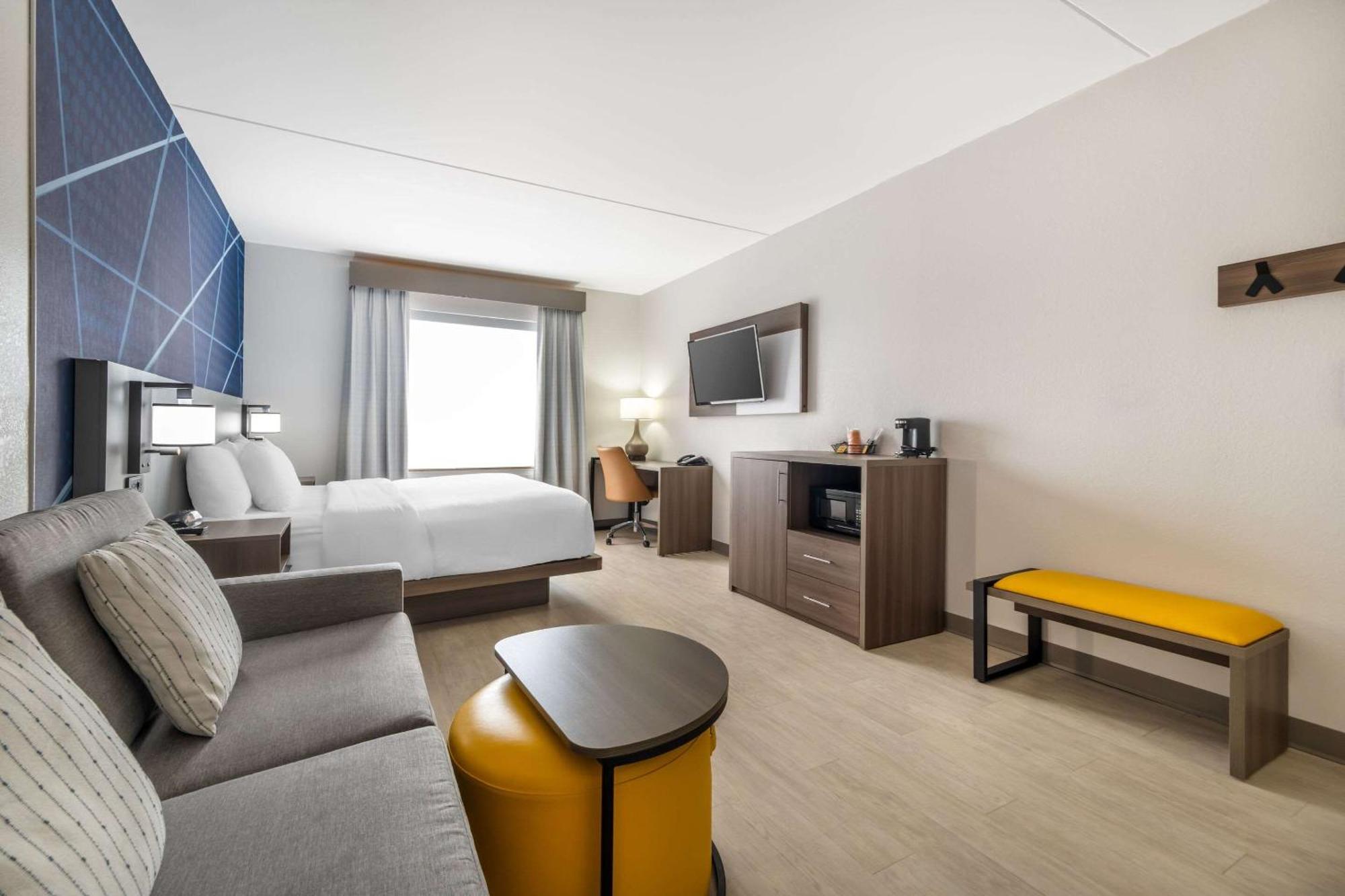 Comfort Suites Louisville Airport Eksteriør billede