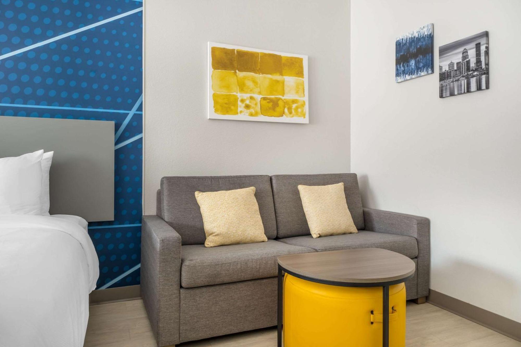 Comfort Suites Louisville Airport Eksteriør billede