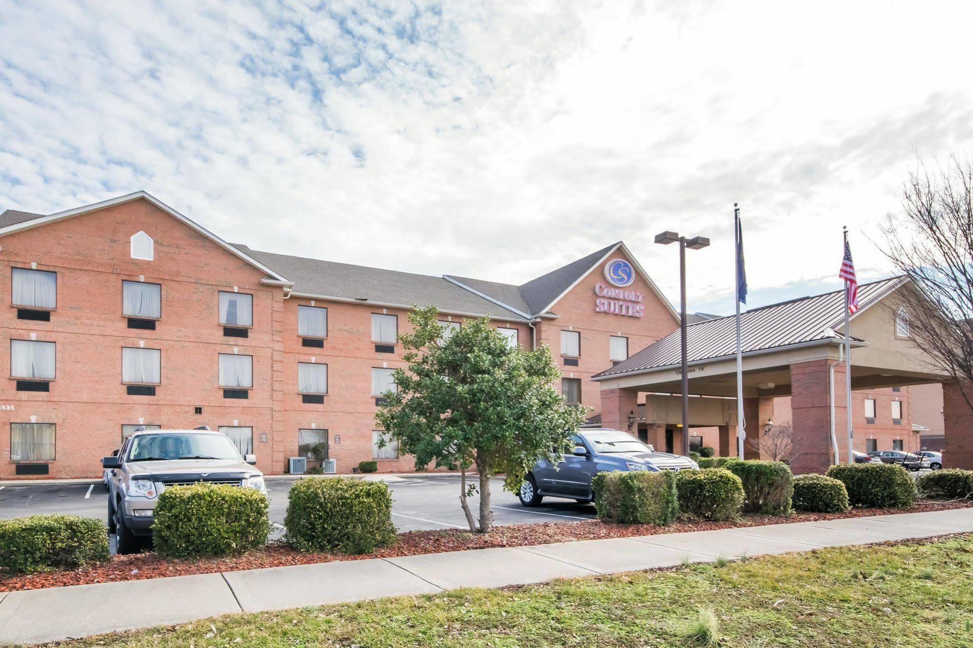 Comfort Suites Louisville Airport Eksteriør billede